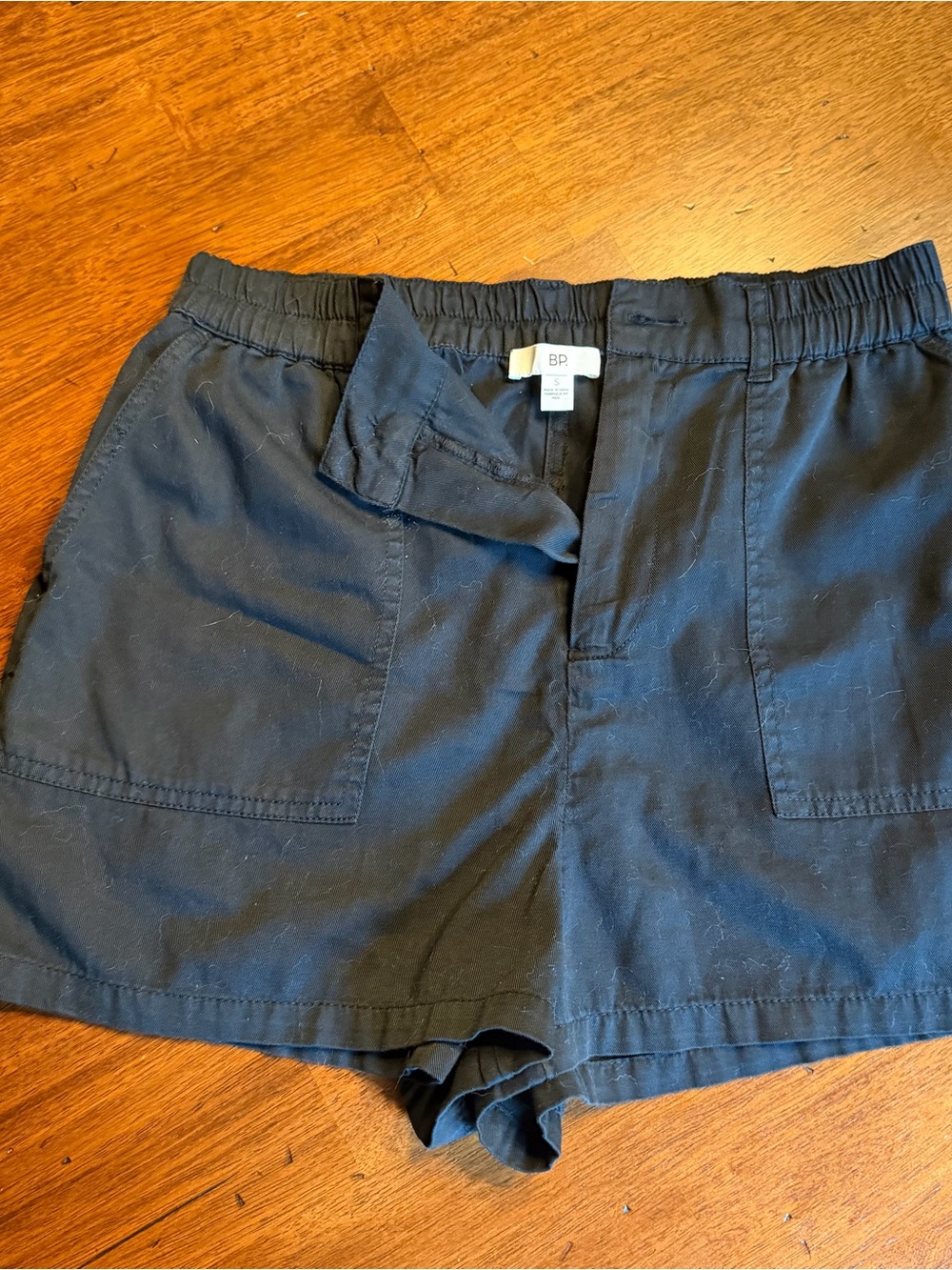 BP Black 4 inch Cotton Elastic Waist Black Utility Shorts- Like New - Picture 1 of 8